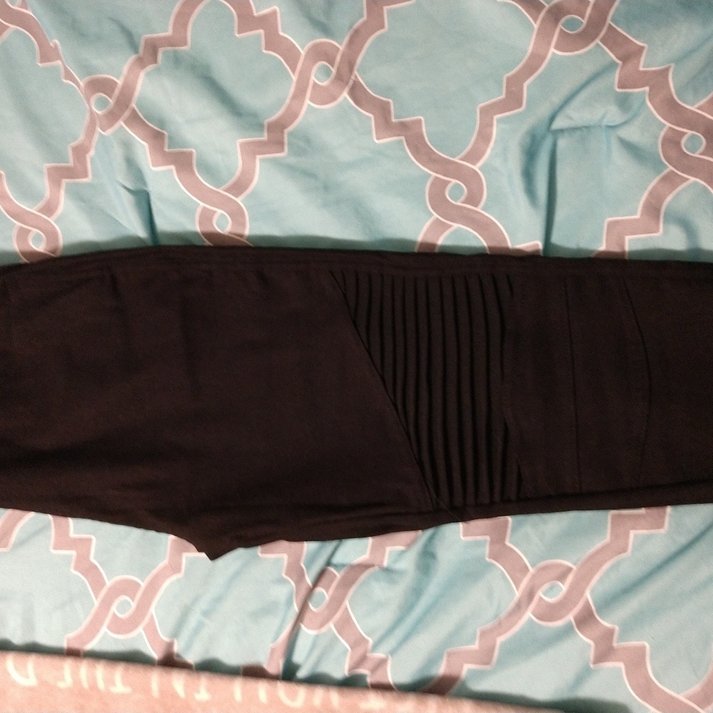Size L Motto Leggings, NWOT
